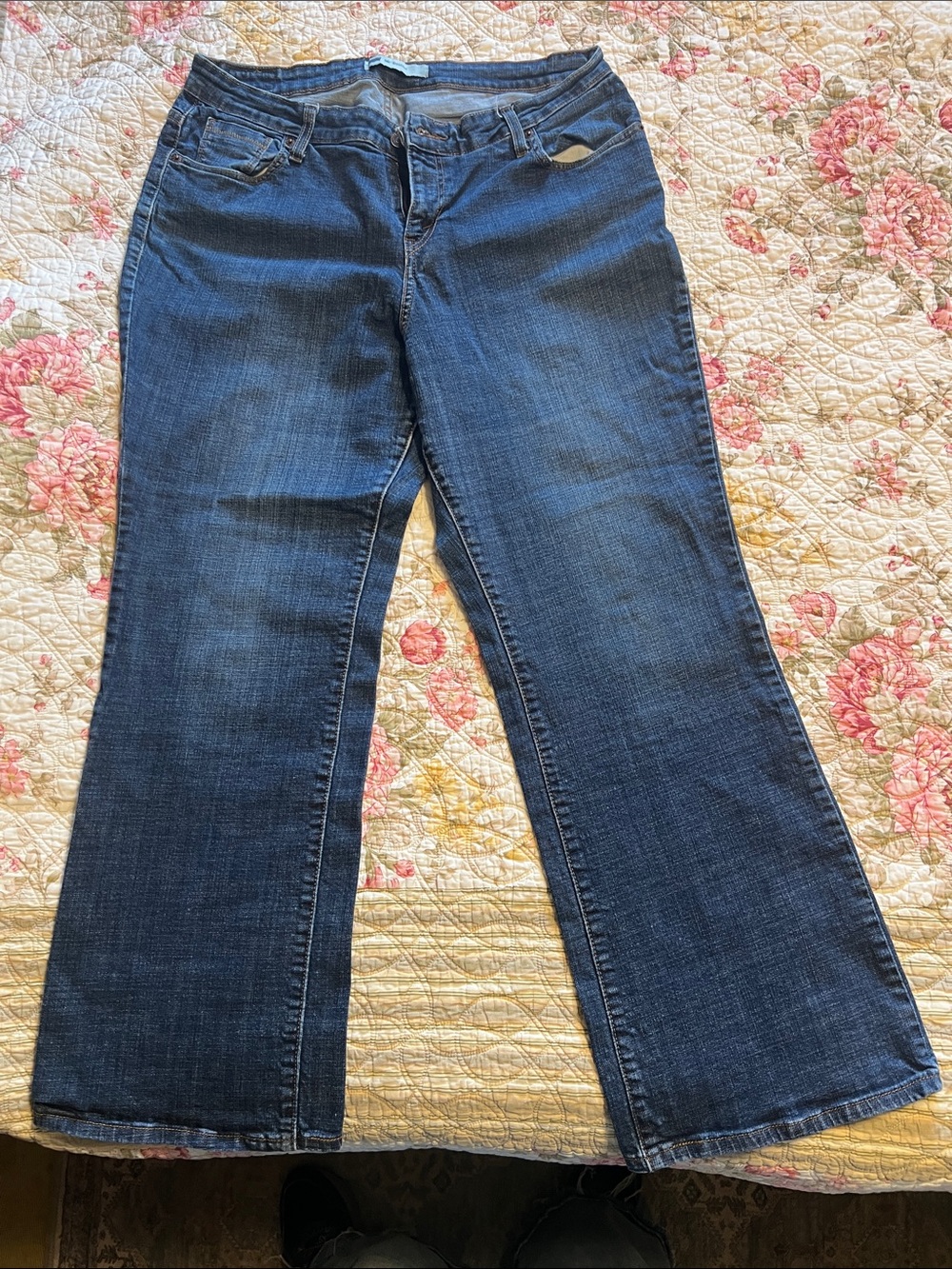 Levi's Women's Dark Indigo Bootcut Jeans